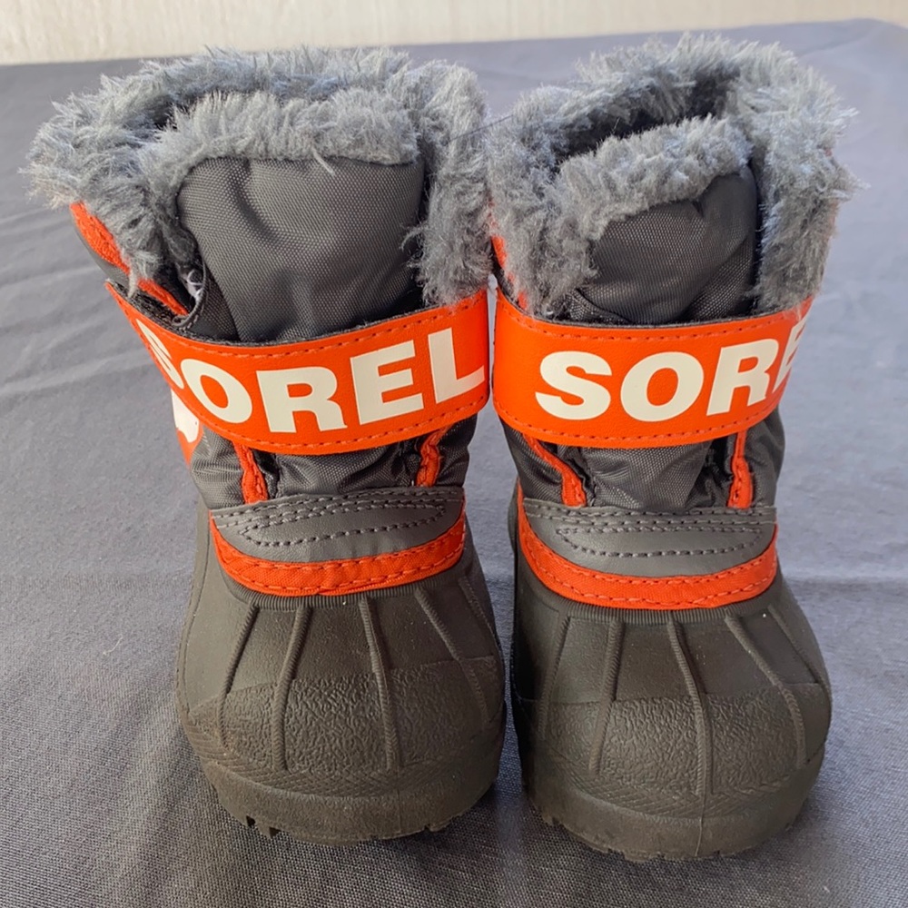 Sorel baby size 4 winter boots